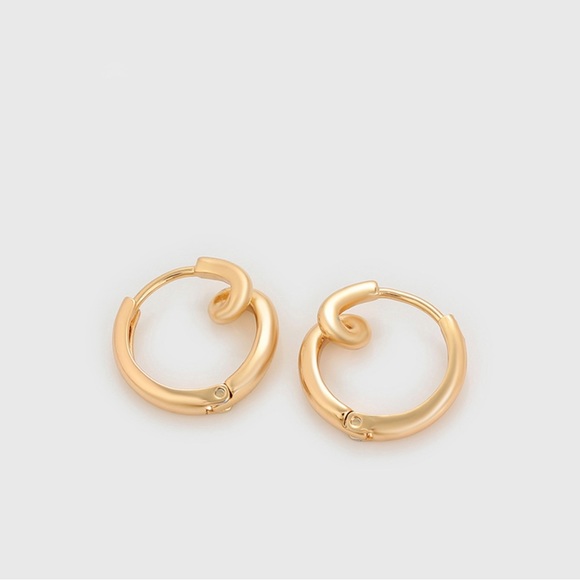Curly Hoop Earrings 18k Gold Plated Hoop Earrings Luxury Jewelry - Picture 5 of 13